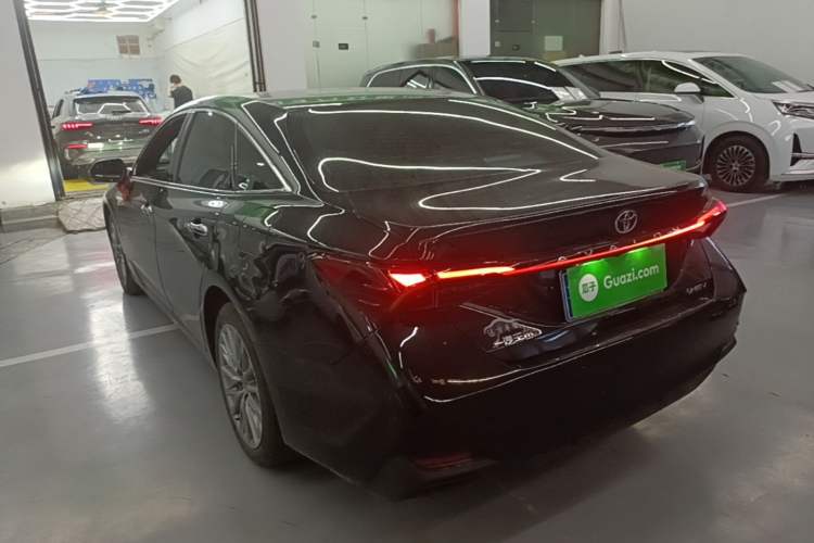 Used Toyota Avalon 2024 Dual-Motor 2.0L Luxury Edition Rear Left 45 Deg
