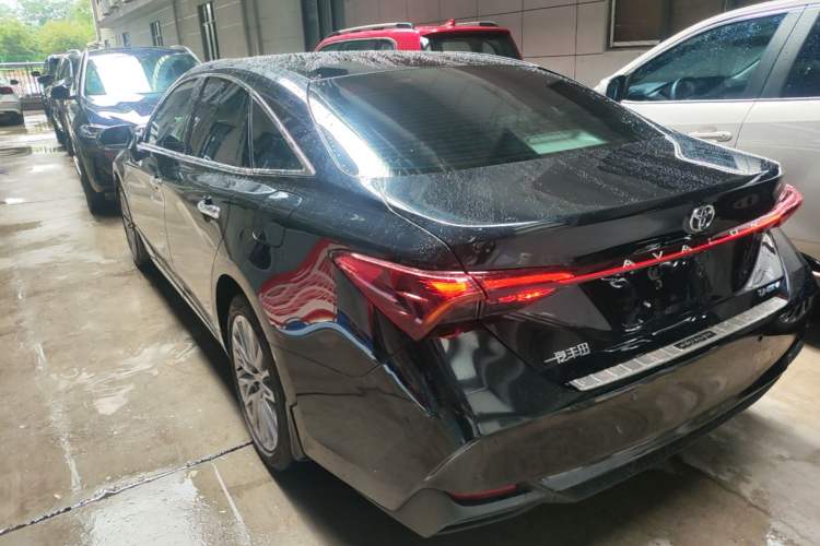 Used Toyota Avalon 2024 Dual-Motor 2.0L Premium Edition Rear Left 45 Deg
