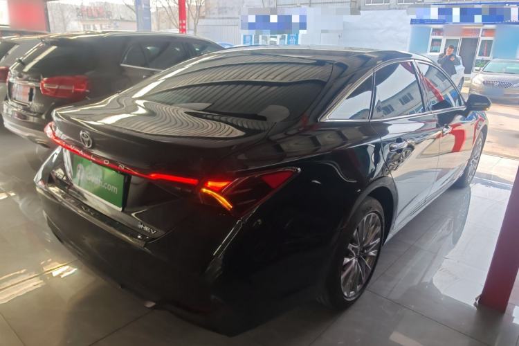 Used Toyota Avalon 2024 Dual-Motor 2.0L Luxury Edition Rear Right 45 Deg