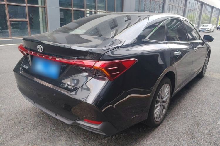 Used Toyota Avalon 2024 Dual-Motor 2.0L Premium Edition Rear Right 45 Deg