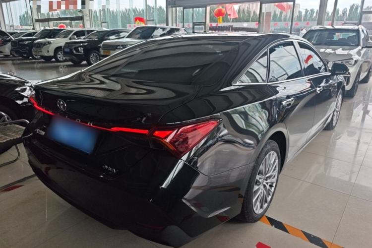 Used Toyota Avalon 2024 Dual-Motor 2.0L Luxury Edition Rear Right 45 Deg