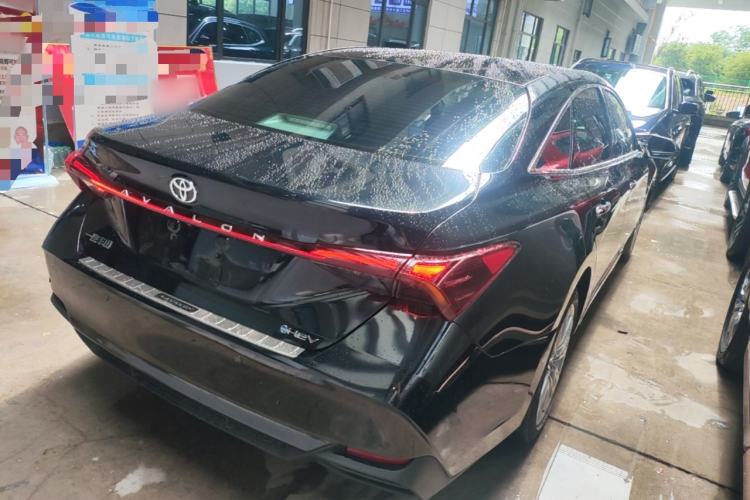 Used Toyota Avalon 2024 Dual-Motor 2.0L Premium Edition Rear Right 45 Deg