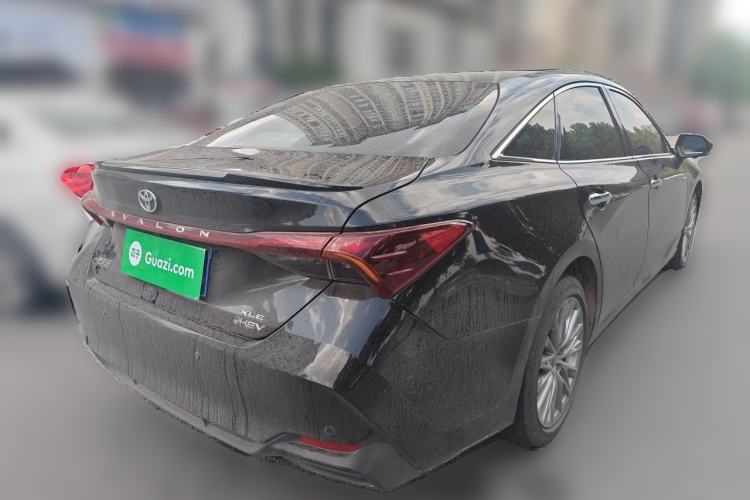 Used Toyota Avalon 2024 Dual-Engine 2.5L XLE Premium Edition Rear Right 45 Deg