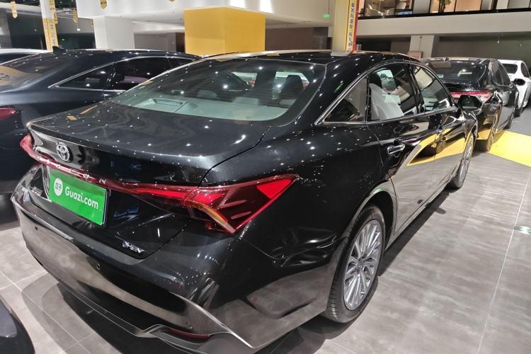 Used Toyota Avalon 2024 Dual-Motor 2.0L Luxury Edition Rear Right 45 Deg