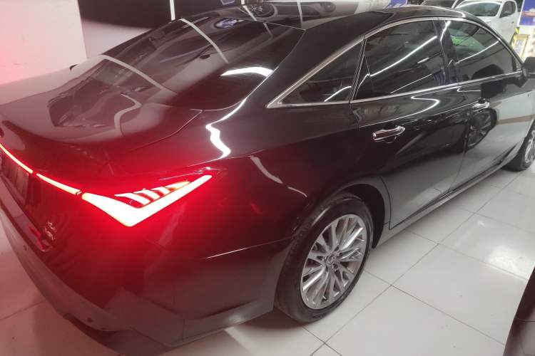 Used Toyota Avalon 2024 Dual-Motor 2.0L Premium Edition Rear Right 45 Deg
