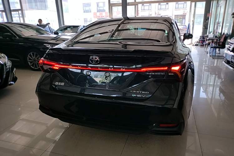 Used Toyota Avalon 2024 Dual-Motor 2.5L Limited Flagship Edition Rear
