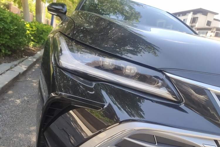 Used Toyota Avalon 2024 Dual-Motor 2.0L Luxury Edition Right Front Headlight