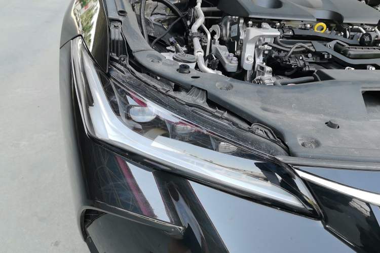 Used Toyota Avalon 2024 2.0L Ambition Edition Right Front Headlight