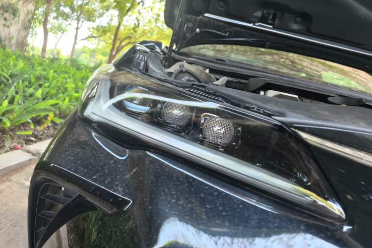 Used Toyota Avalon 2024 2.0L Premium Edition Right Front Headlight