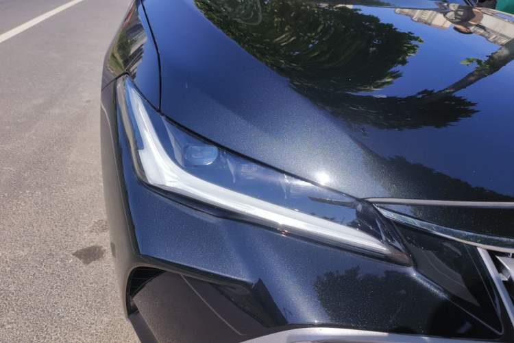 Used Toyota Avalon 2024 2.0L Ambition Edition Right Front Headlight