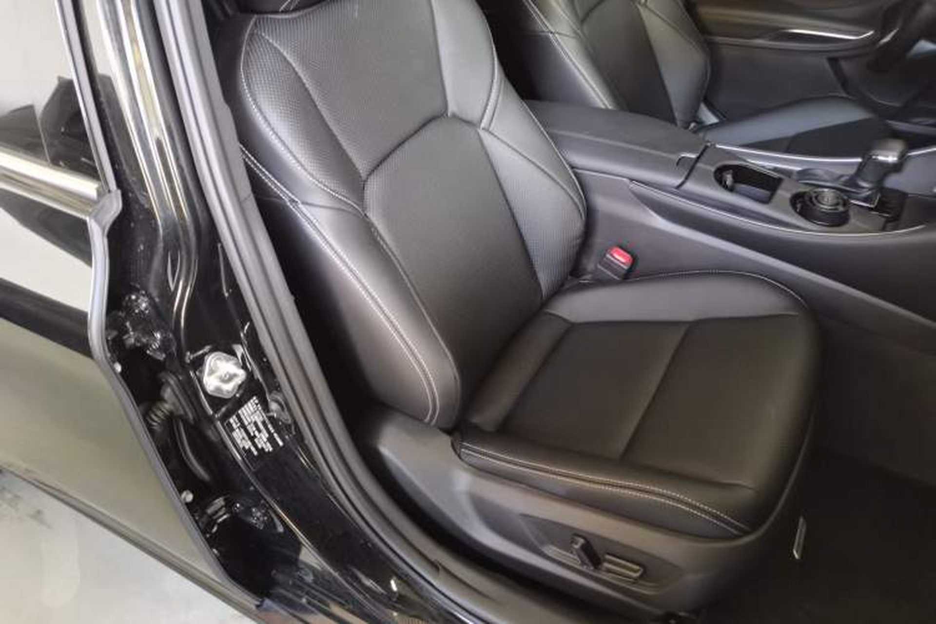 Used Toyota Avalon 2024 2.0L Ambition Edition Right Front Seat