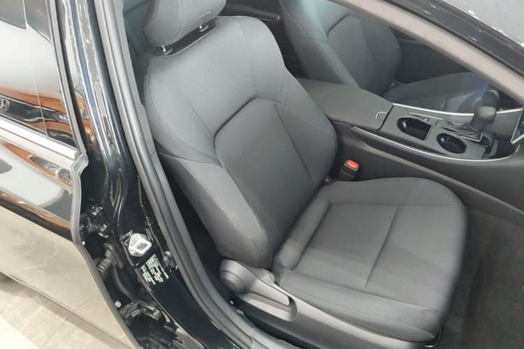 Used Toyota Avalon 2024 2.0L Ambition Edition Right Front Seat