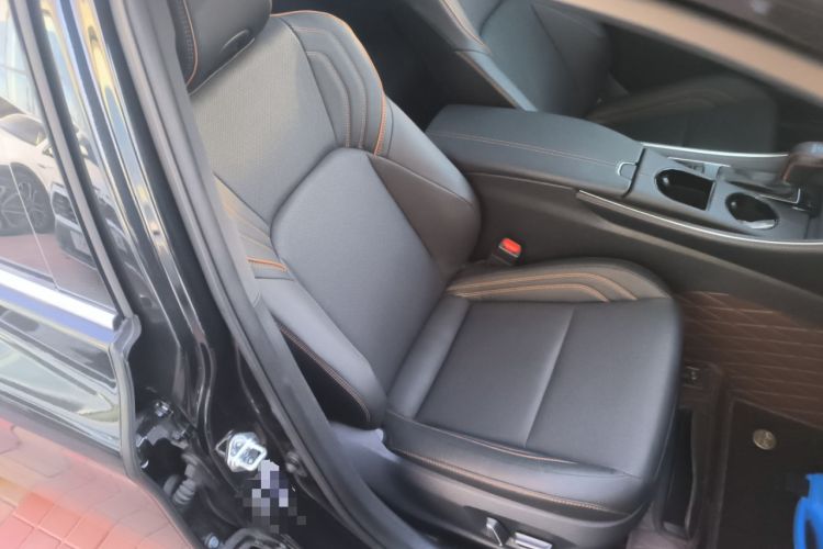 Used Toyota Avalon 2024 Dual-Motor 2.0L Luxury Edition Right Front Seat