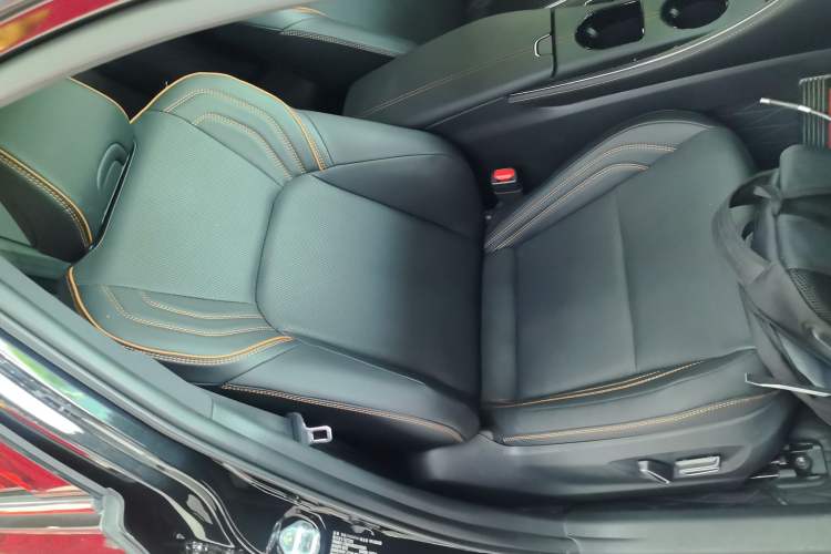 Used Toyota Avalon 2024 2.0L Luxury Edition Right Front Seat