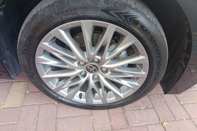 Used Toyota Avalon 2024 Dual-Motor 2.0L Luxury Edition Right Front Wheel Hub