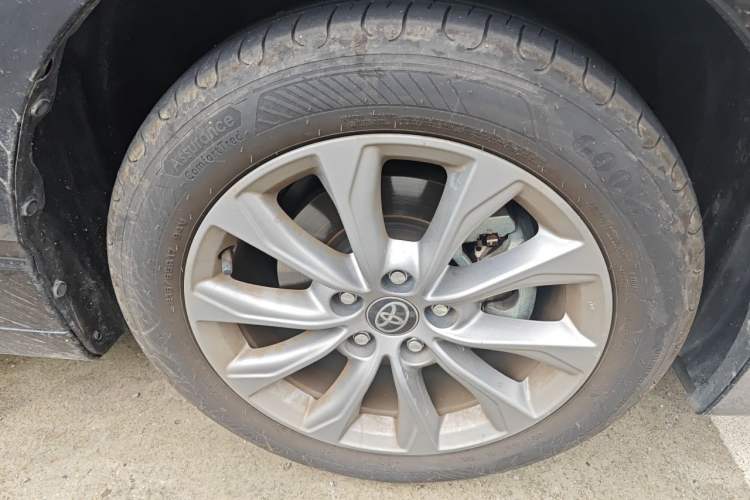 Used Toyota Avalon 2024 2.0L Ambition Edition Right Front Wheel Hub