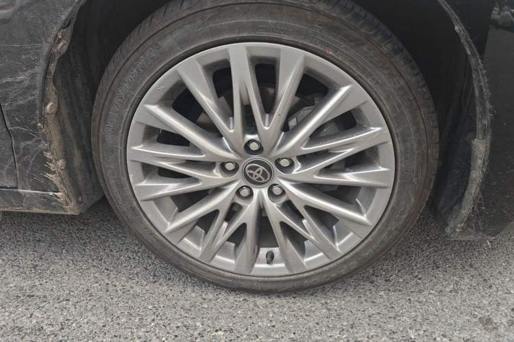 Used Toyota Avalon 2024 Dual-Engine 2.5L XLE Premium Edition Right Front Wheel Hub