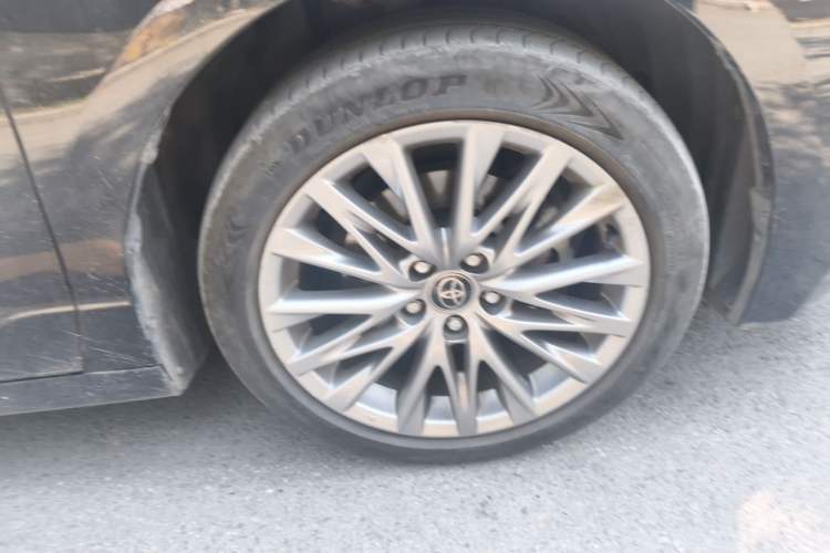 Used Toyota Avalon 2024 Dual-Motor 2.0L Luxury Edition Right Front Wheel Hub