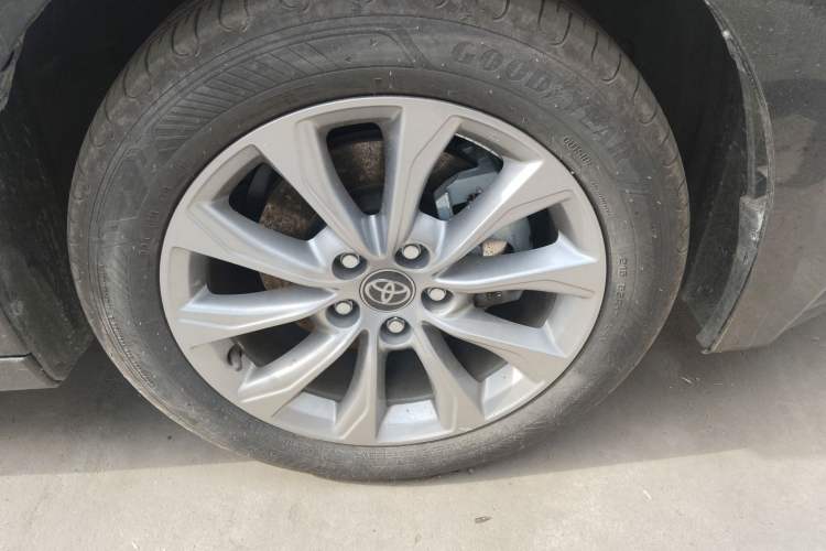Used Toyota Avalon 2024 2.0L Ambition Edition Right Front Wheel Hub