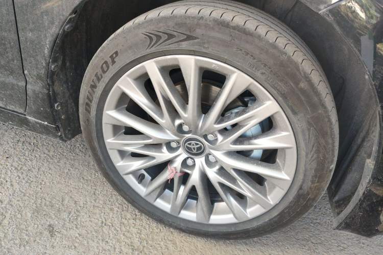 Used Toyota Avalon 2024 Dual-Motor 2.0L Luxury Edition Right Front Wheel Hub