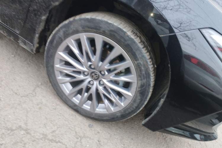 Used Toyota Avalon 2024 Dual-Motor 2.0L Luxury Edition Right Front Wheel Hub