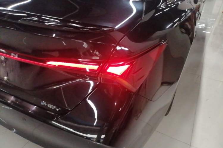 Used Toyota Avalon 2024 Dual-Motor 2.0L Luxury Edition Right Rear Taillight