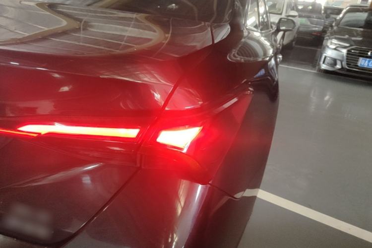 Used Toyota Avalon 2024 Dual-Motor 2.0L Premium Edition Right Rear Taillight