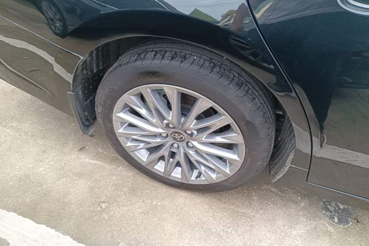 Used Toyota Avalon 2024 Dual-Motor 2.0L Luxury Edition Right Rear Wheel Hub