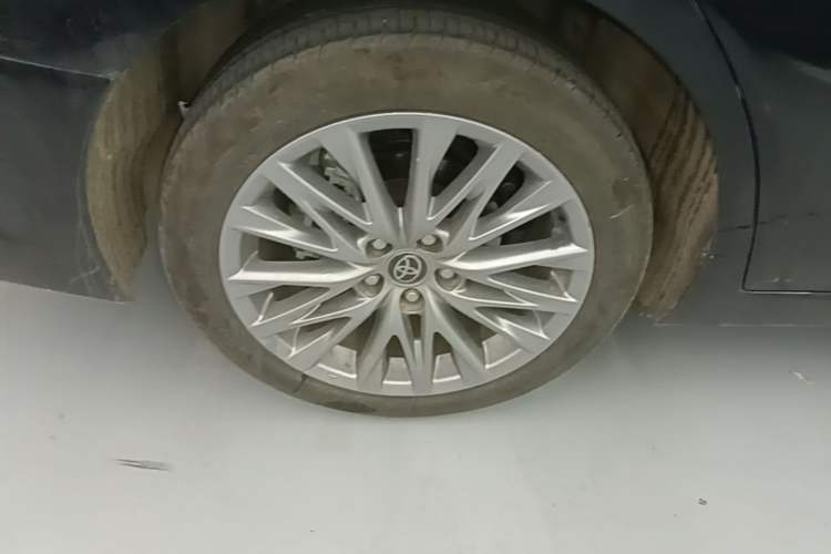 Used Toyota Avalon 2024 Dual-Motor 2.0L Luxury Edition Right Rear Wheel Hub