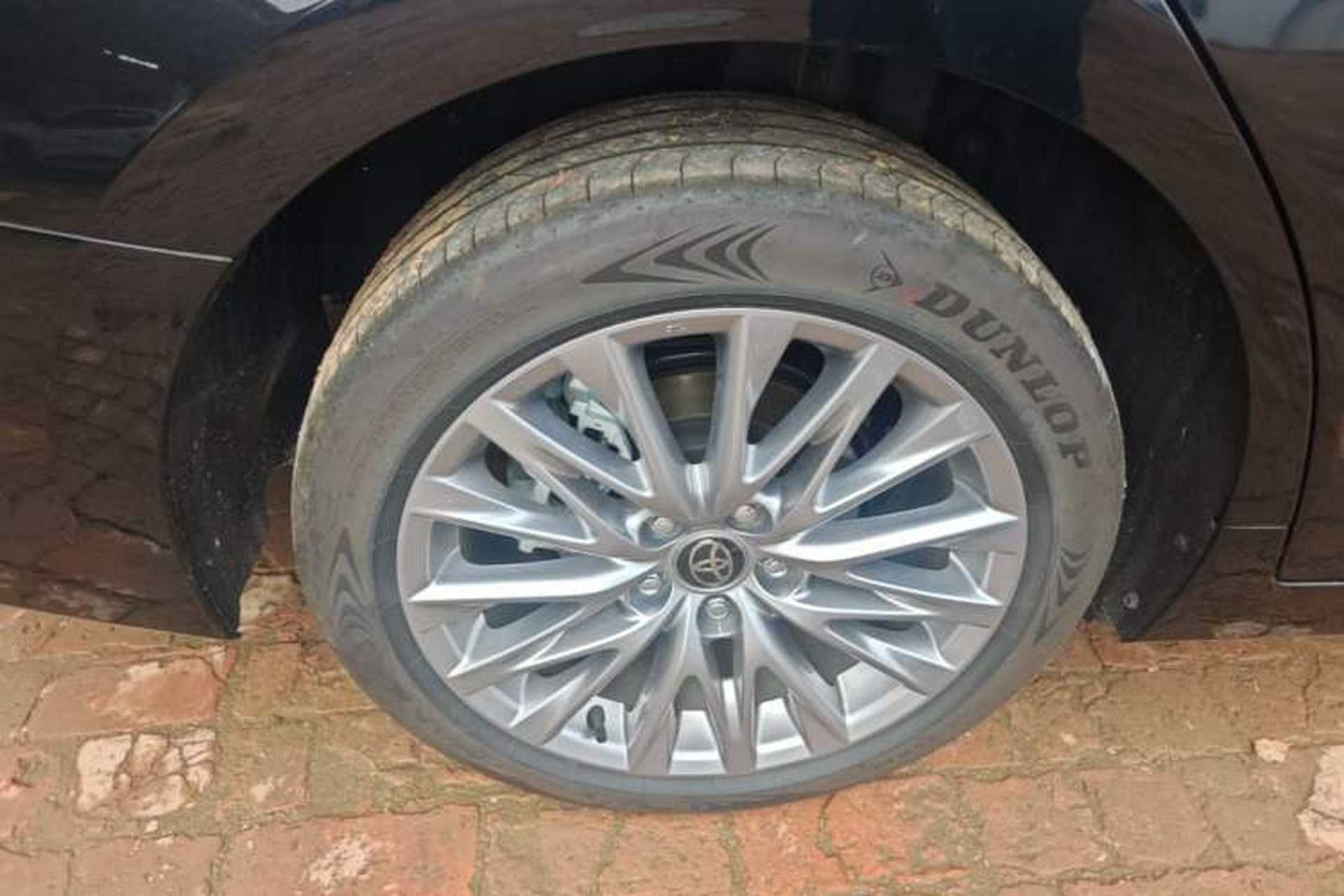 Used Toyota Avalon 2024 2.0L Luxury Edition Right Rear Wheel Hub