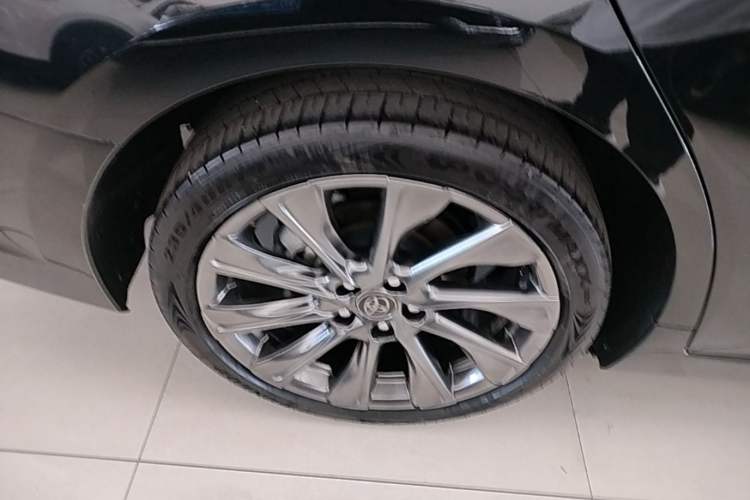 Used Toyota Avalon 2024 Dual-Motor 2.5L Limited Flagship Edition Right Rear Wheel Hub