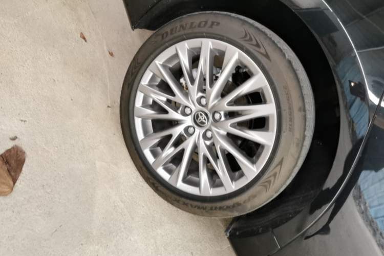 Used Toyota Avalon 2024 Dual-Motor 2.0L Luxury Edition Right Rear Wheel Hub