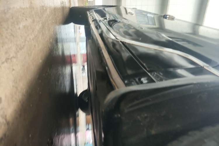 Used Toyota Avalon 2024 Dual-Motor 2.0L Premium Edition Right Side Sill