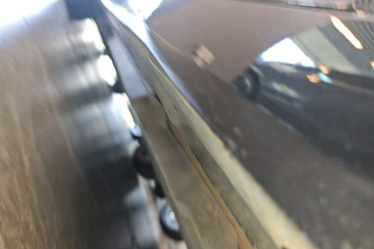 Used Toyota Avalon 2024 Dual-Motor 2.0L Premium Edition Right Side Sill