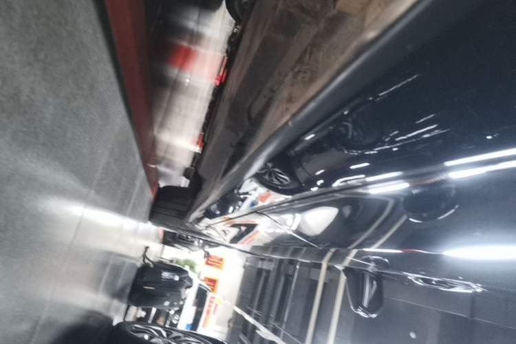 Used Toyota Avalon 2024 Dual-Motor 2.0L Luxury Edition Right Side Sill