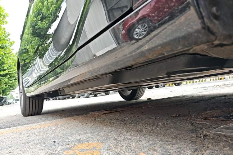 Used Toyota Avalon 2024 2.0L Ambition Edition Right Side Sill
