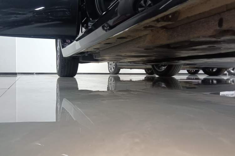 Used Toyota Avalon 2024 2.0L Ambition Edition Right Side Sill