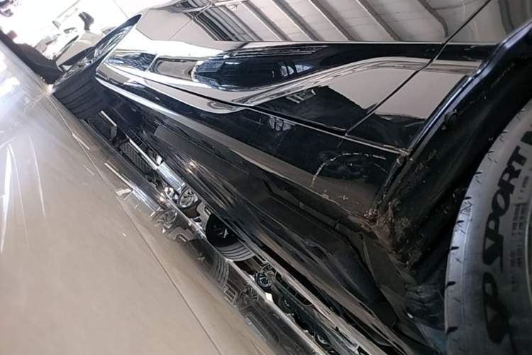 Used Toyota Avalon 2024 Dual-Motor 2.5L Limited Flagship Edition Right Side Sill