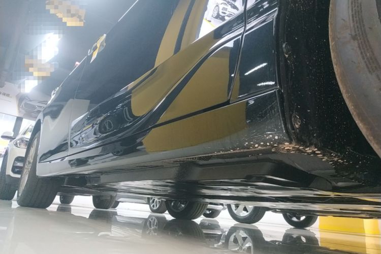 Used Toyota Avalon 2024 Dual-Engine 2.5L XLE Premium Edition Right Side Sill