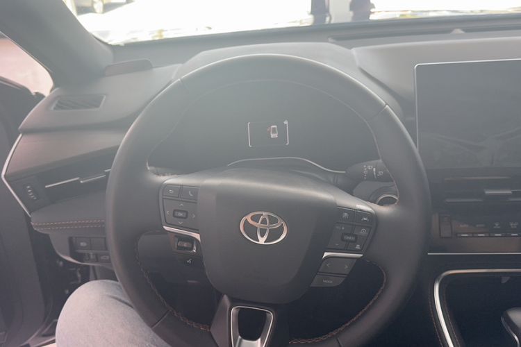 Used Toyota Avalon 2024 2.0L Premium Edition Steering Wheel