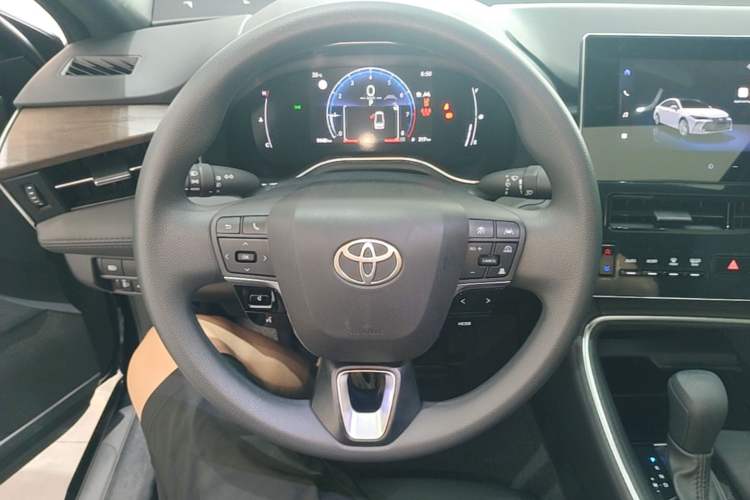 Used Toyota Avalon 2024 2.0L Ambition Edition Steering Wheel