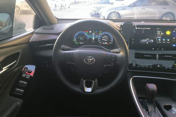 Used Toyota Avalon 2024 Dual-Motor 2.0L Luxury Edition Steering Wheel