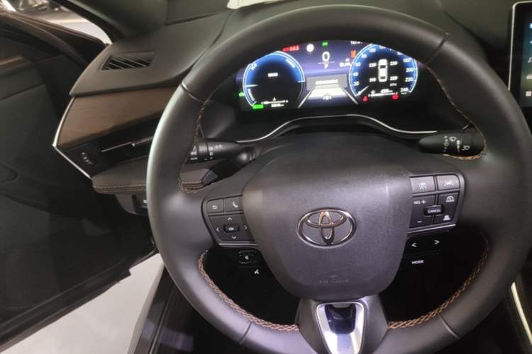 Used Toyota Avalon 2024 Dual-Motor 2.0L Premium Edition Steering Wheel