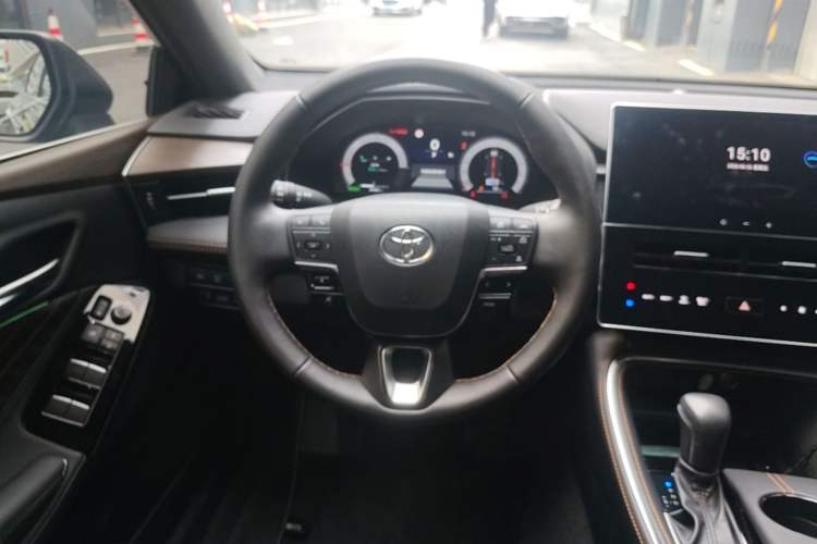 Used Toyota Avalon 2024 Dual-Motor 2.0L Premium Edition Steering Wheel