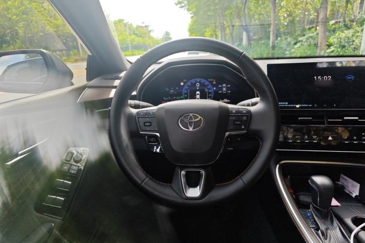 Used Toyota Avalon 2024 Dual-Motor 2.0L Luxury Edition Steering Wheel