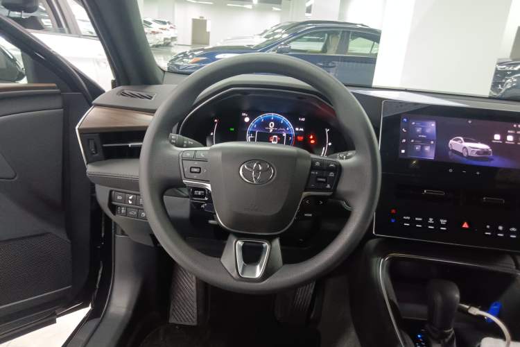 Used Toyota Avalon 2024 2.0L Ambition Edition Steering Wheel