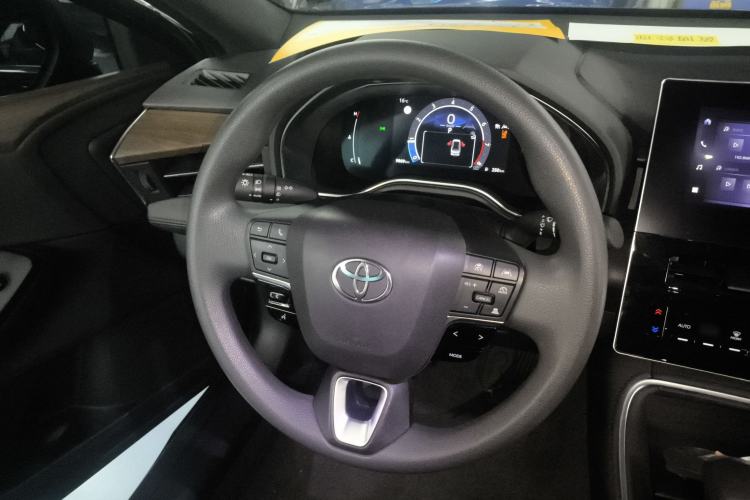 Used Toyota Avalon 2024 2.0L Ambition Edition Steering Wheel