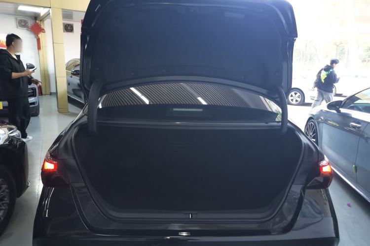 Used Toyota Avalon 2024 2.0L Ambition Edition Trunk