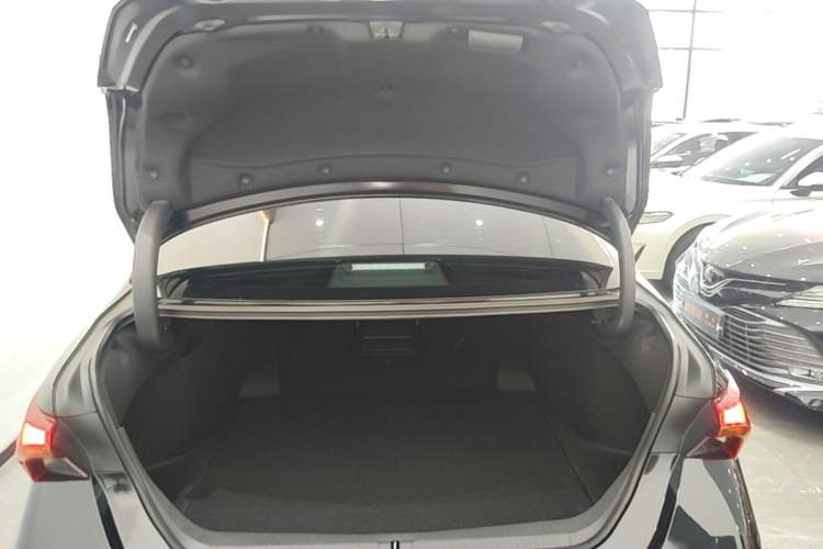 Used Toyota Avalon 2024 2.0L Ambition Edition Trunk