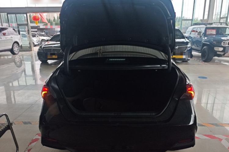 Used Toyota Avalon 2024 Dual-Motor 2.0L Luxury Edition Trunk